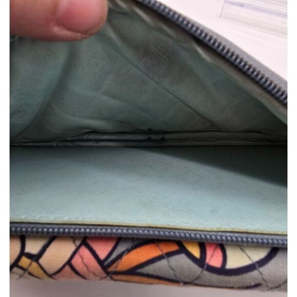 Vera Bradley Womens Floral Quilted Wristlet Wallet With Zipper & Card Slots - Picture 3 of 5